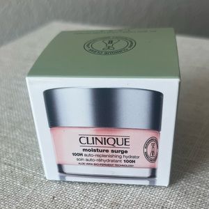 Clinique Moisture Surge